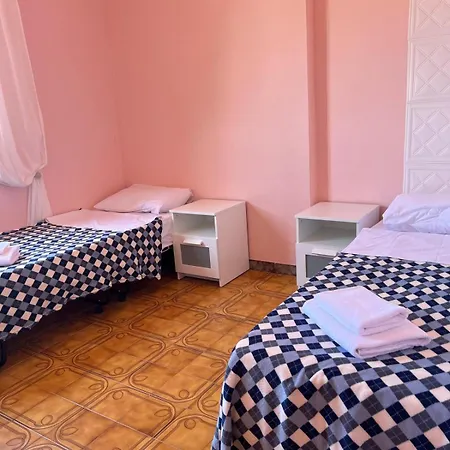 с видом на море и горы Apartament