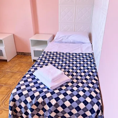 с видом на море и горы Apartment *