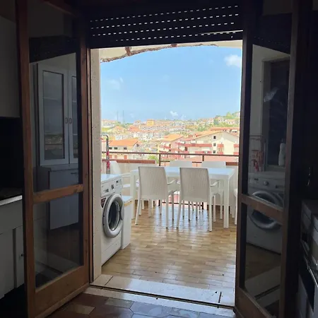 Apartment с видом на море и горы Scalea